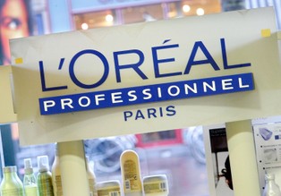 Starbucks i L'Oreal namierzą klientów, którzy są w pobliżu ich sklepów