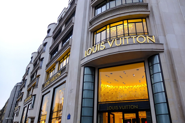 Paryski sklep sieci Louis,Vuitton