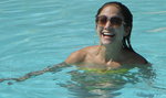 Jennifer Lopez gwiazdorzy w basenie
