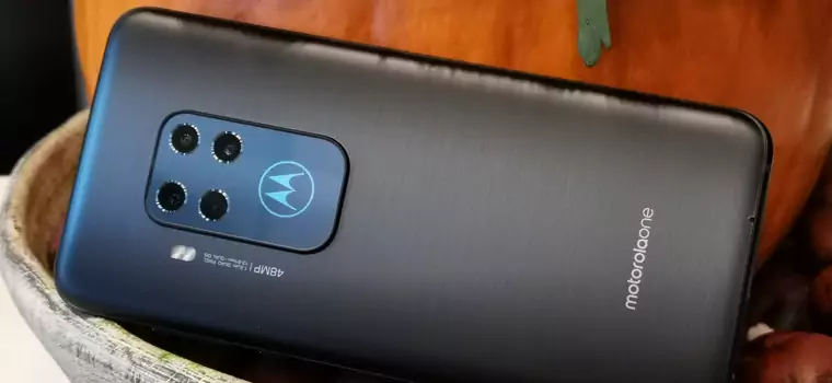 Motorola One Zoom – test najmocniejszego smartfona kultowej "motki"