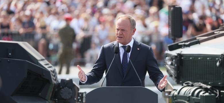 Tusk: Budujemy jedną z najnowocześniejszych formacji obronnych na świecie