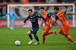 Ważna wygrana Zagłębia z Widzewem. Trzy punkty zostają w Lubinie [WIDEO]