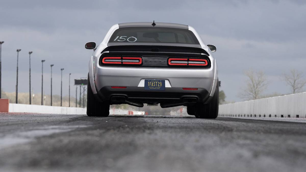 Dodge Challenger SRT Demon 170 to istny diabeł! Przekroczył magiczną granicę