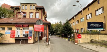 Szpital przełożył 84-latce operację i nie poinformował jej? "Powiedzieli, że nic się nie stanie, jak jeszcze poczekam"