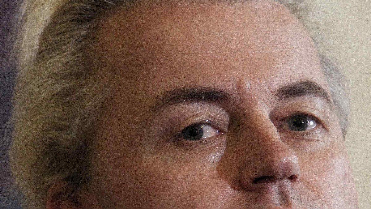 Holenderscy prokuratorzy poprosili sąd, by oddalił zarzuty o nawoływanie do nienawiści i dyskryminację muzułmanów stawiane kontrowersyjnemu antyislamskiemu politykowi Geertowi Wildersowi.