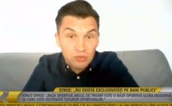 Minister sportu zdalnie udzielał wywiadu. Spadła mu kamerka i okazało się, że nie ma spodni