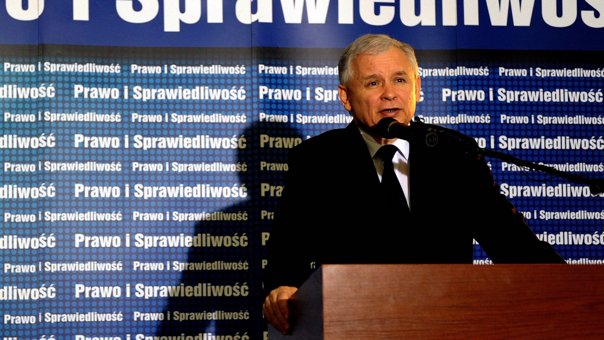 Szef PiS Jarosław Kaczyński ma zwrócić się do republikańskich kongresmenów z USA o pomoc w wyjaśnieniu przyczyn katastrofy smoleńskiej - wynika ze źródeł w PiS. Kaczyński planuje wystosować list w tej sprawie.