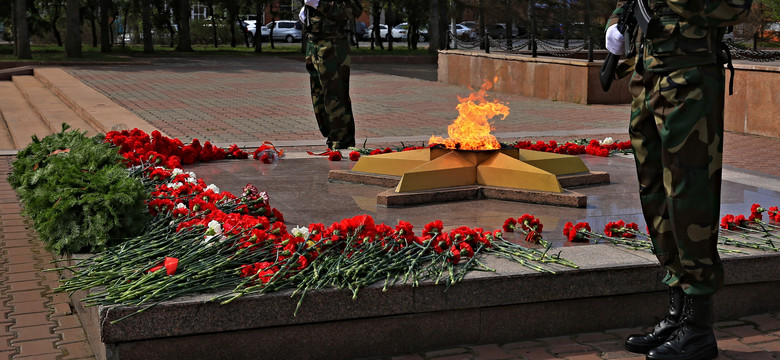 "Życie nie jest po to, by wykonywać rozkazy Putina!". Poruszająca odezwa do rosyjskich żołnierzy