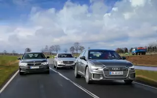 Audi A6, BMW serii 5 i Mercedes klasy E — wielkie kombi za jeszcze większą kasę