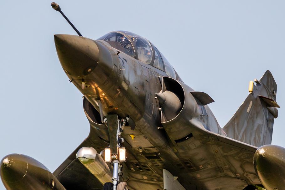 Francja ma nadmiar myśliwców Mirage 2000D. Czy Ukraina może je otrzymać?