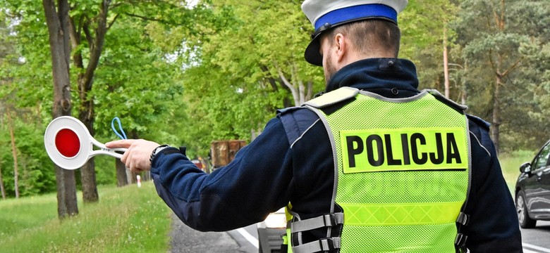 Dziś mandat 5 tys. zł i po 15 punktów! Policja uziemi takie auta i św. Krzysztof nie pomoże