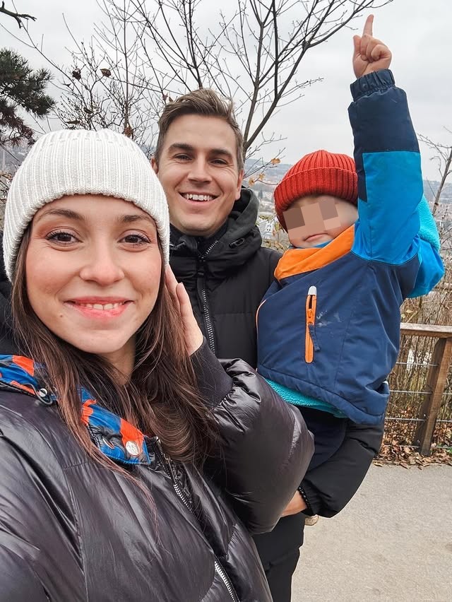 Český herec David Gránský s rodinkou. 