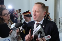 Telus: Wciąż czekamy, by rolnicy zaczęli sprzedawać zboże