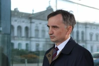 "Tchórzliwy i miękki". Węgierskie media podzielone w sprawie Ważniaka