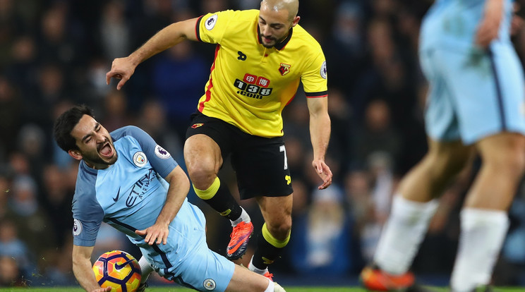 Ilkay Gündogan (balra) ezúttal térdszalagszakadás miatt hagy ki több hónapot / Fotó: Europress-Getty Images