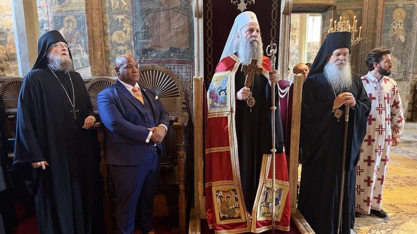 Berns i patrijarh Porfirije na Kosovu, u manastiru Visoki Dečani | Foto: Fonet