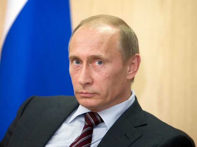 Nikad viđena slika Vladimira Putina sa majkom - evo kako je izgledao kao dete