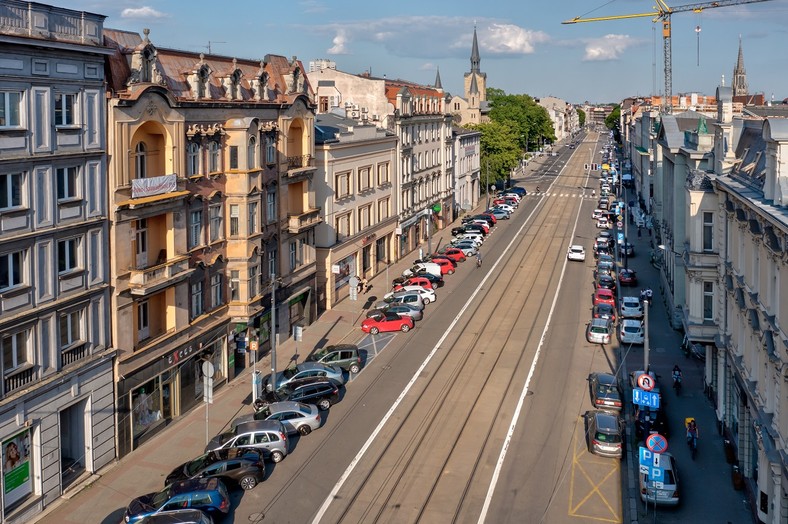 Na ul. Warszawskiej pojawi się więcej przestrzeni dla pieszych i zieleni