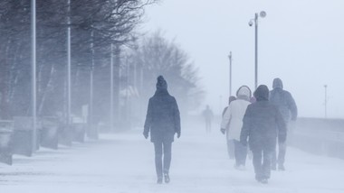 mroźne uderzenie w polskę. nawet -20 stopni i gęste mgły