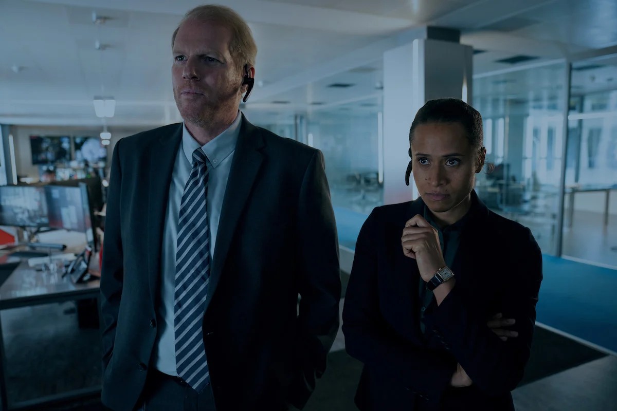 "W cieniu podejrzeń"