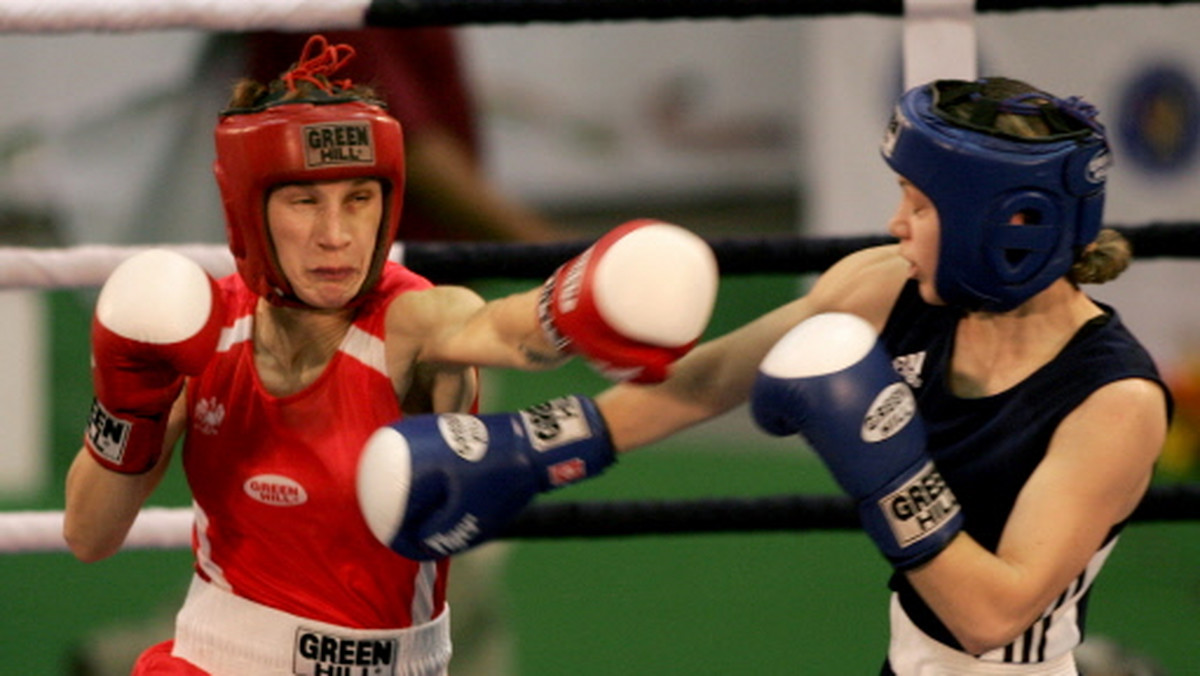 Karolina Michalczuk przegrała na punkty 14:19 z Hinduską Chungneijang Mery Kom Hmangte w 1/8 finału bokserskiego turnieju w kategorii do 51 kg podczas igrzysk olimpijskich w Londynie. Na jednej walce zakończył się występ Polki na londyńskich ringach.