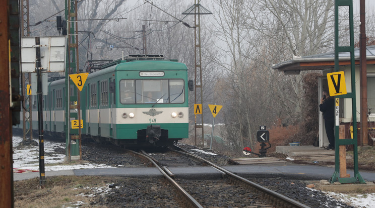 A lányt a HÉV-ről szállították le/Fotó:RAS-archívum