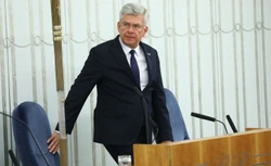 Brak zgody na klepsydrę prof. Modzelewskiego w Sejmie i Senacie? Karczewski: To fake news