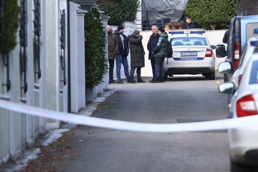 Kuća Zdravka Čolića bačena bomba