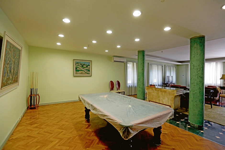 Bilijarski sto i dalje zauzima centralno mesto 