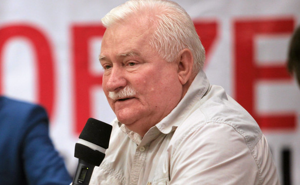 Wałęsa na spotkaniu KOD: Spokojnie, pokojowo wymusimy zmiany