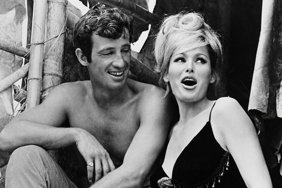 Jean-Paul Belmondo i Ursula Andress w filmie "Człowiek z Hongkongu" (1965)