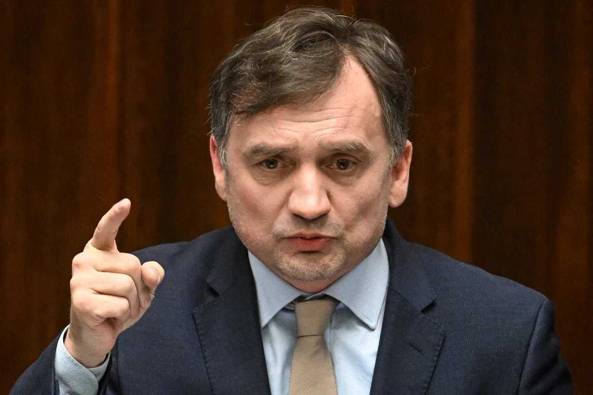 Ziobrze i Romanowskiemu grozi areszt. Jest decyzja sejmowej komisji