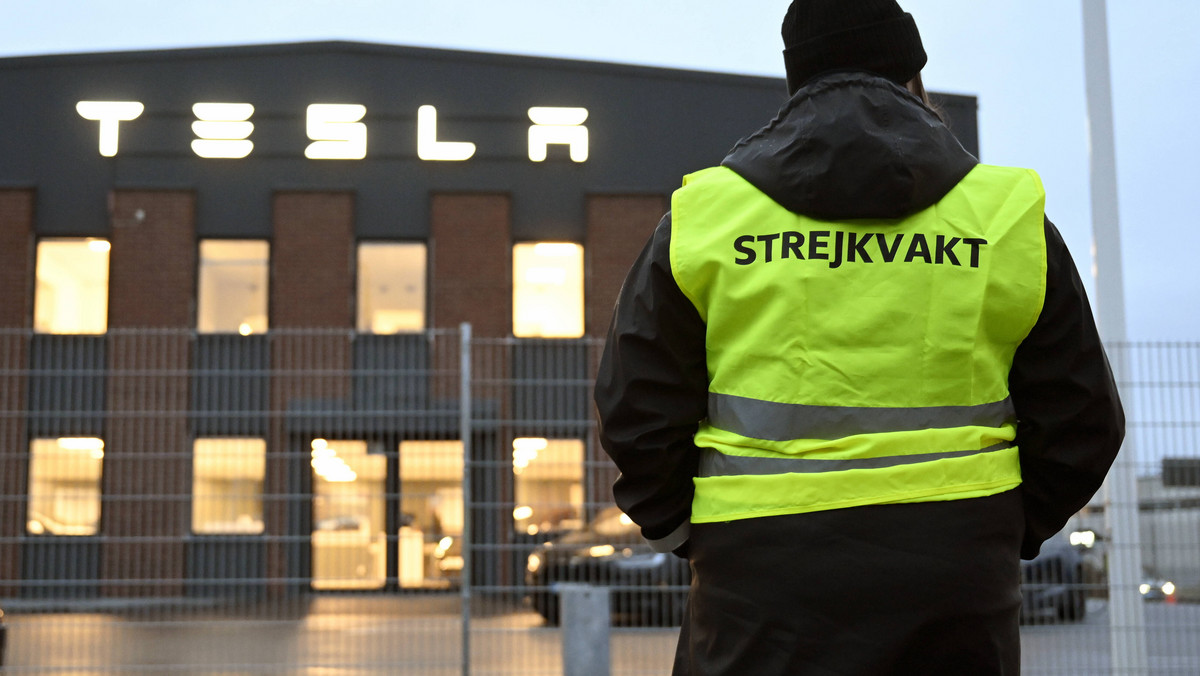 Strajk pracowników Tesli w Szwecji. Ogłoszono blokadę portów morskich