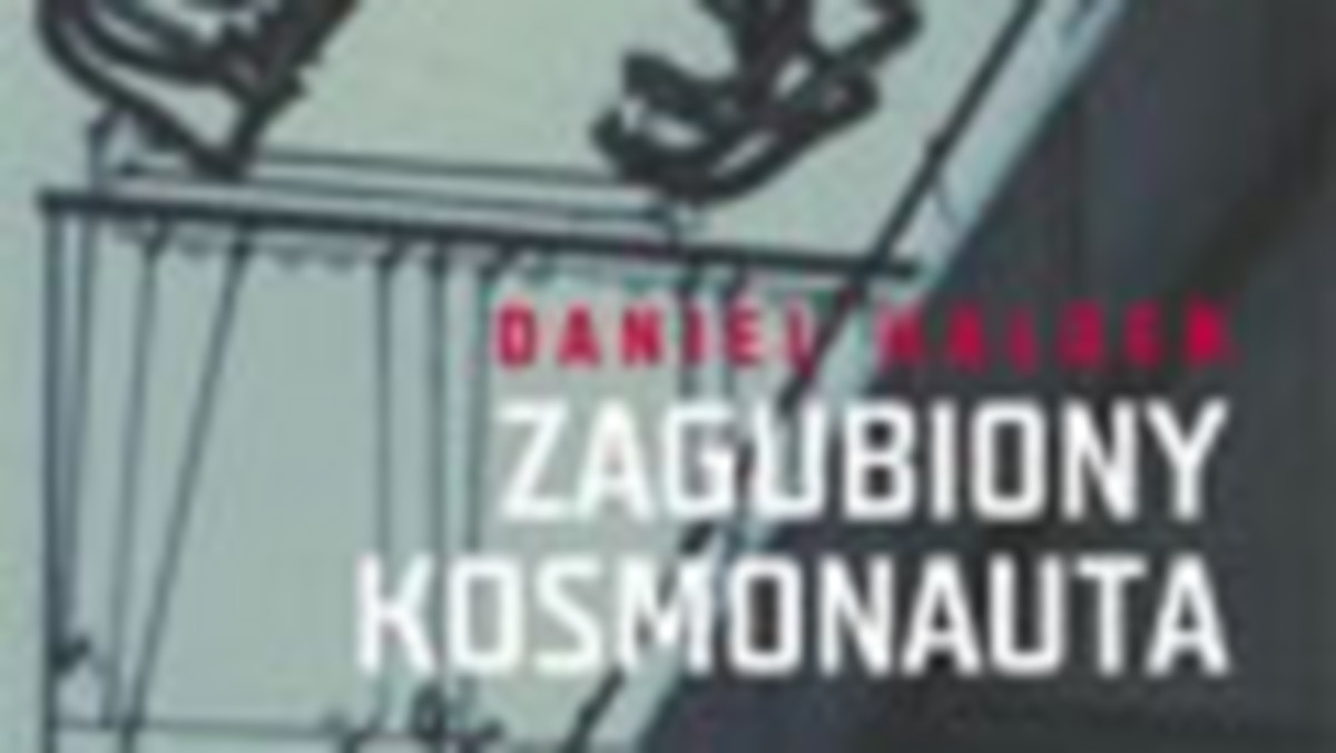 Joe rzucił pomysł w lutym, w Moskwie. Kilka miesięcy czekaliśmy na lepszą pogodę. Kiedy w końcu słońce znów pojawiło się na niebie wybraliśmy się po bilety. Był gorący, majowy dzień a my od pół godziny staliśmy w kolejce na Dworcu Kazańskim, stłoczeni pomiędzy zapoconymi konikami i wszelakiej maści podejrzanymi typami.