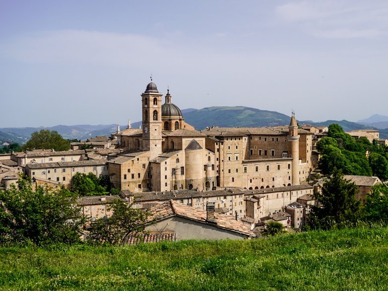 "Urbino - renesansowe miasto w Marche o bogatej historii"