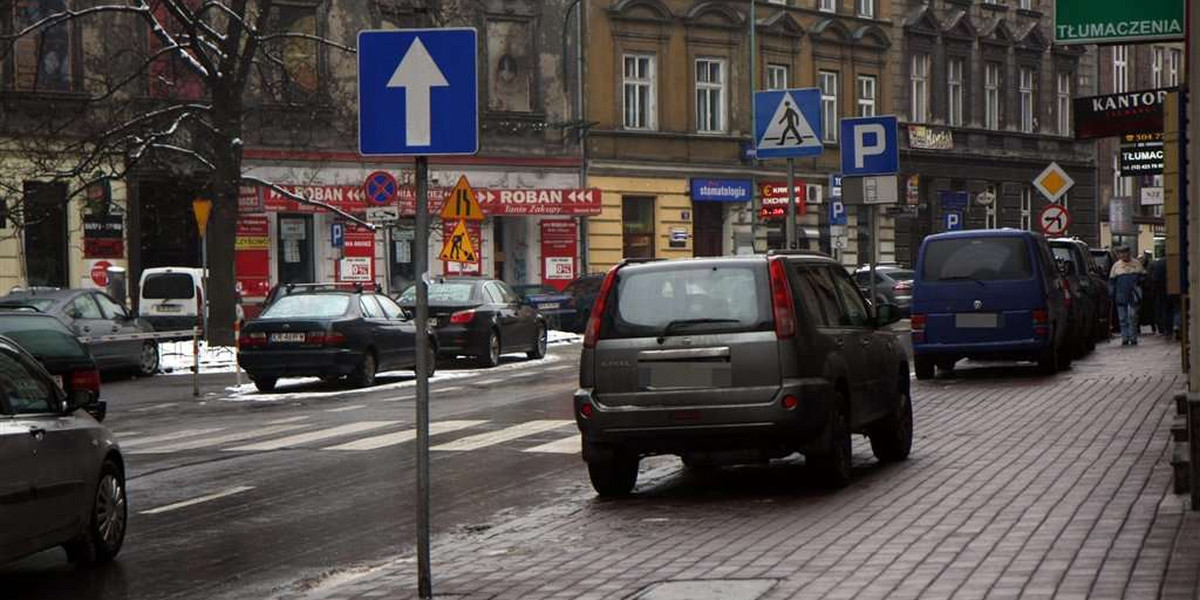 Zobacz, gdzie za darmo zaparkujesz w strefie