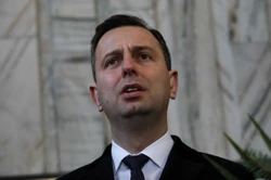 Szósty rok, 6 złotych za litr paliwa, 6-procentowa inflacja. "Te cyfry składają się w niebezpieczną liczbę"