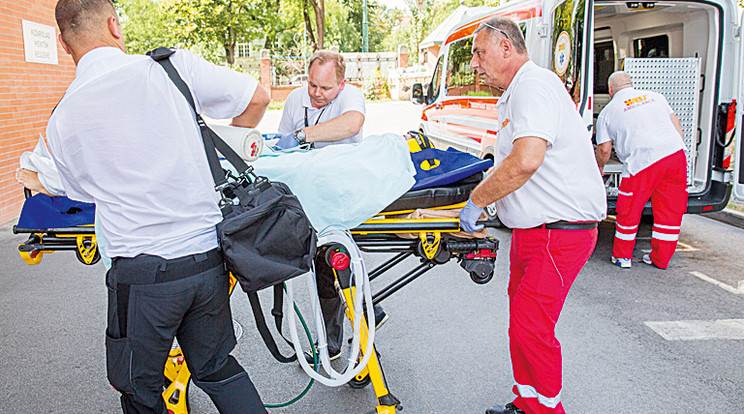 Burkus Vanesszát (19) csütörtökön hozták Bulgáriából Szegedre /Fotó: MTI - Rosta Tibor