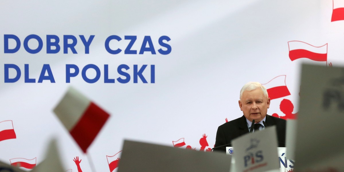 Po wyborach PiS szykuje zmiany w rządzie. Powstać ma superresort, wzmocniona ma też zostać pozycja premiera.