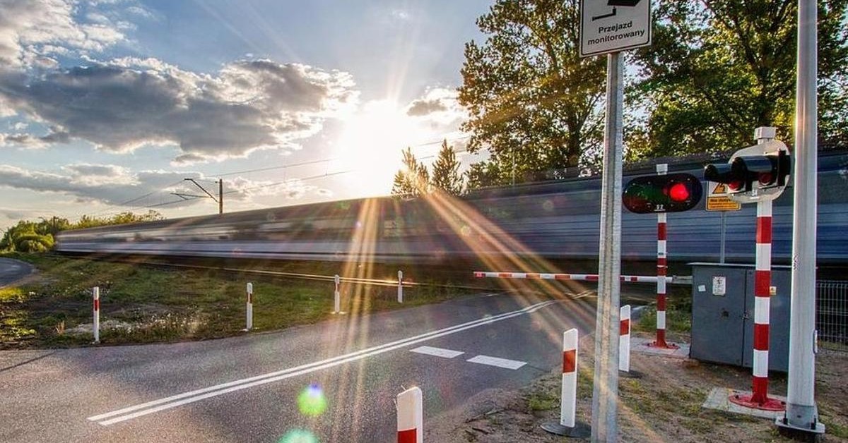 Отныне поляки, проживающие вблизи путей, получат основание для предъявления своих претензий к железной дороге. Вступило в силу новое постановление министра инфраструктуры