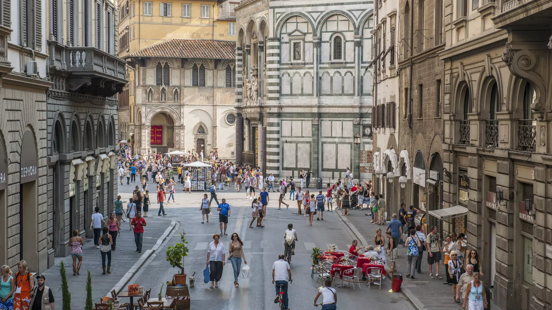 Włoskie miasto walczy z turystami. Krótkie wypady i szybkie zwiedzanie będą droższe