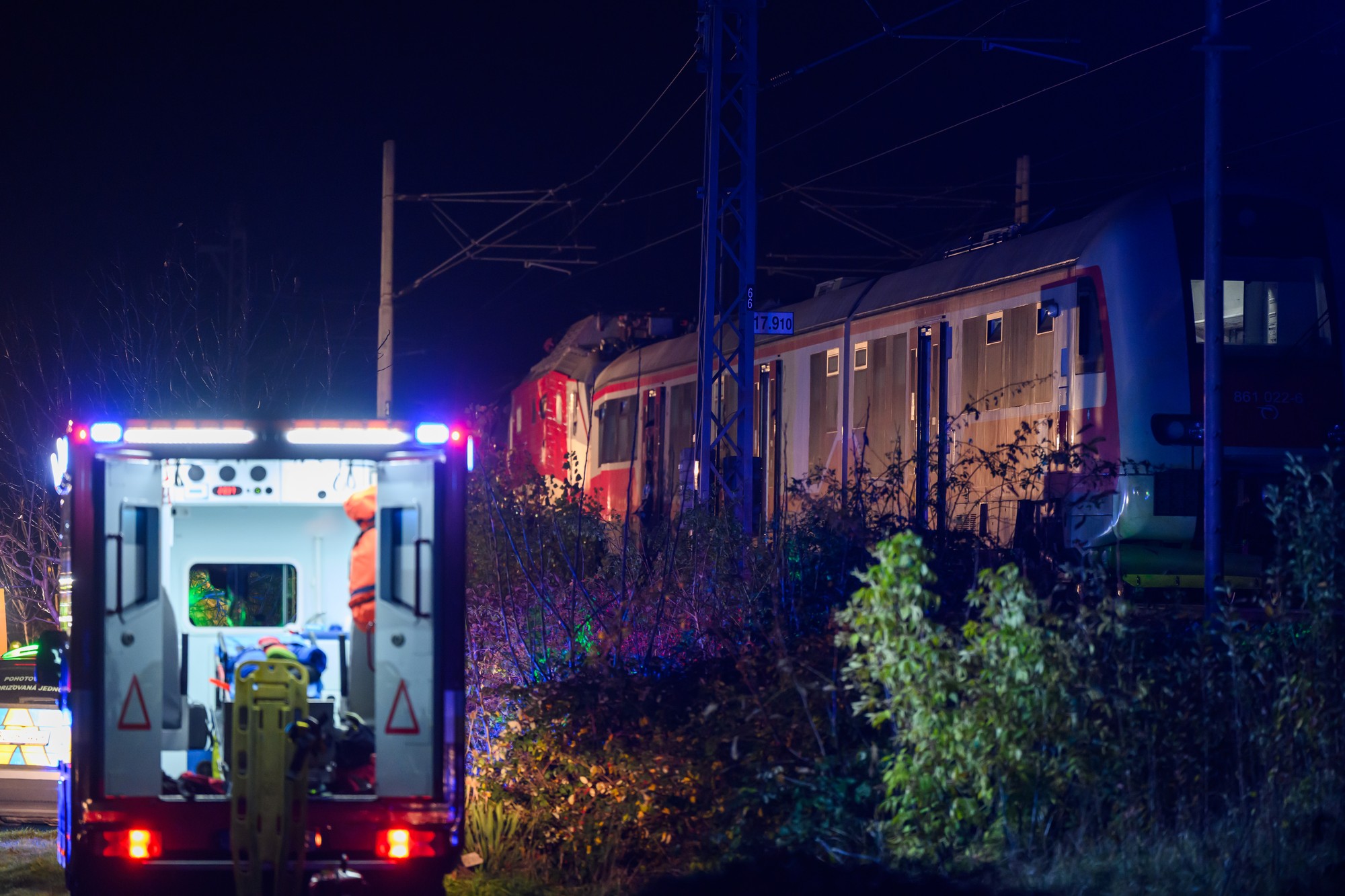 Medzi Bratislavou a Pezinkom sa zrazili vlaky.