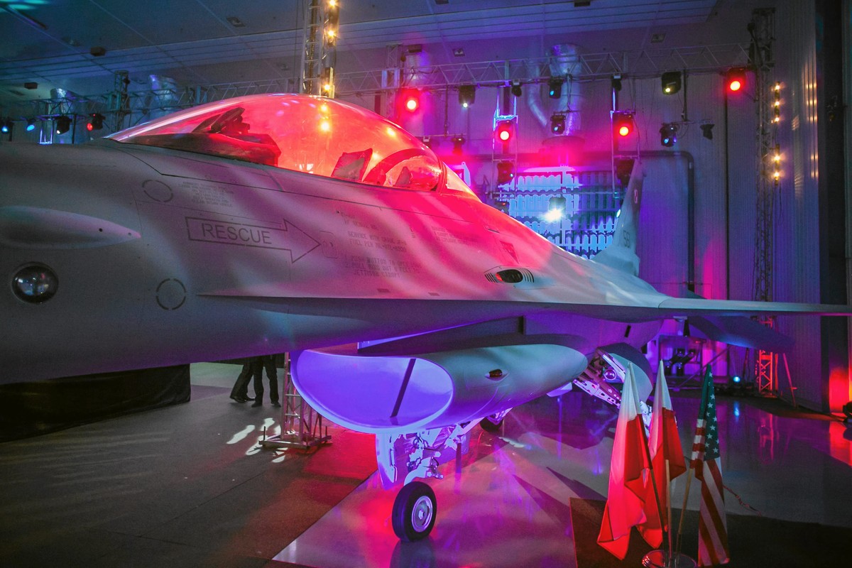 Otwarcie krajowego centrum serwisowego F-16