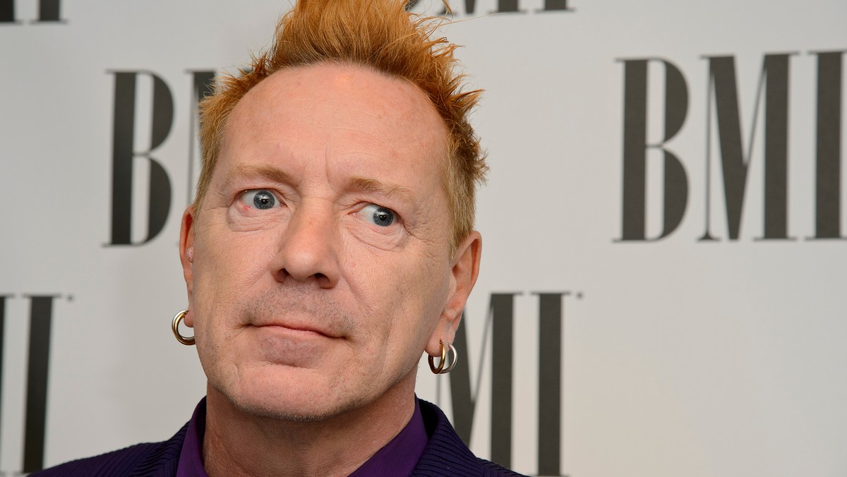 John Lydon to artysta, którego muzykę zna każdy. Teraz jego fani będą mieli szansę dowiedzieć się więcej o samym muzyku, który wydaje swoją autobiografię.