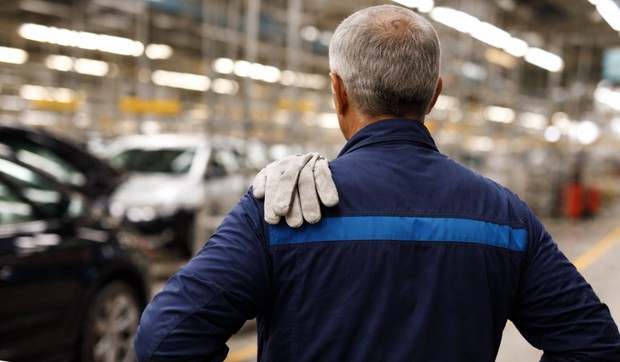 Radnik u fabrici - ilustracija