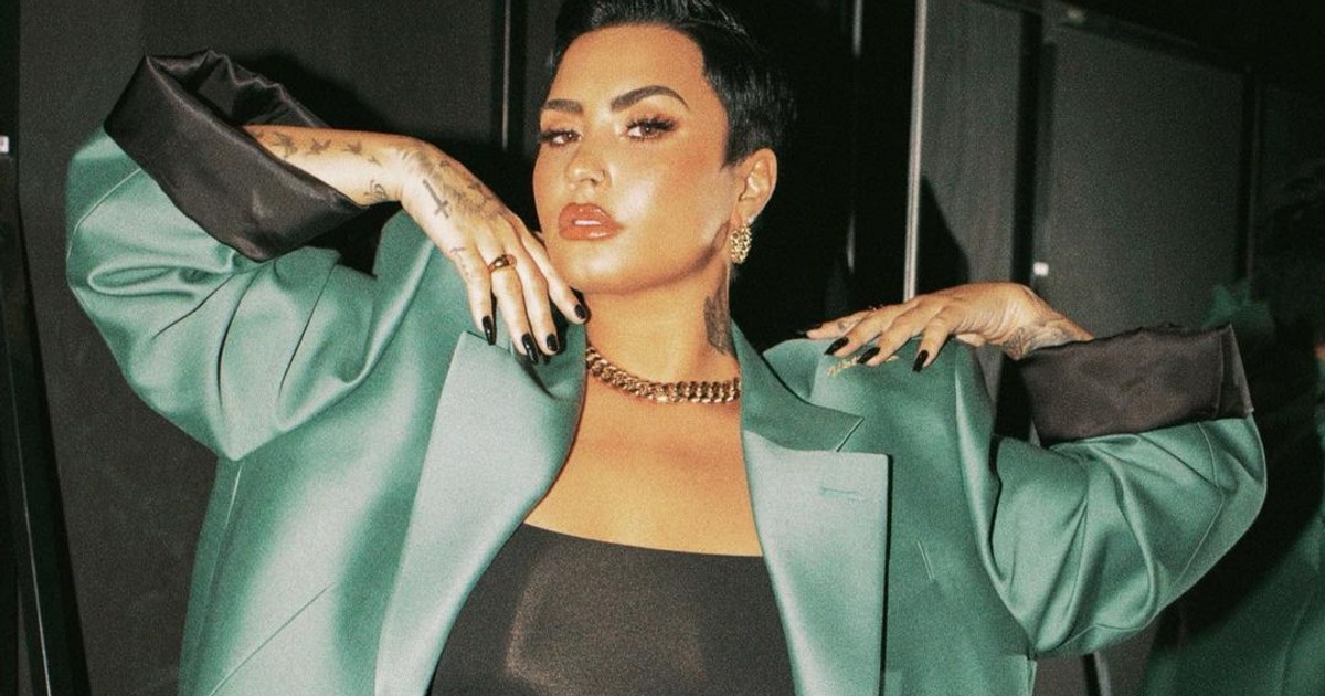 Demi Lovato changes her pronouns back to 'she/her' - Vimarsana News