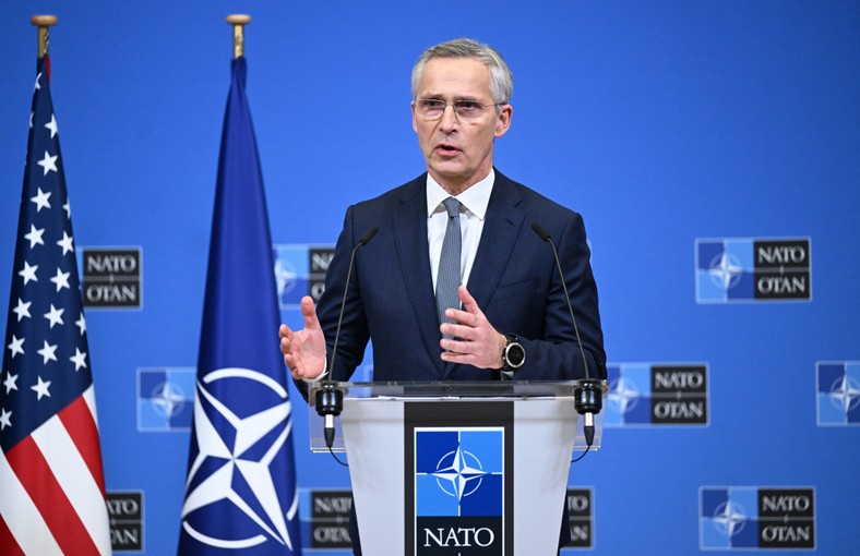 Jens Stoltenberg na konferencji NATO w Brukseli, luty 2024 r.