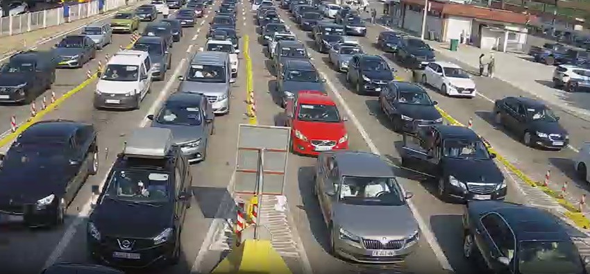 Granični prelaz sa Bugarskom, Gradina - izlaz pre 9 časova