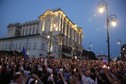 Protestujący przed Pałacem Prezydenckim w Warszawie