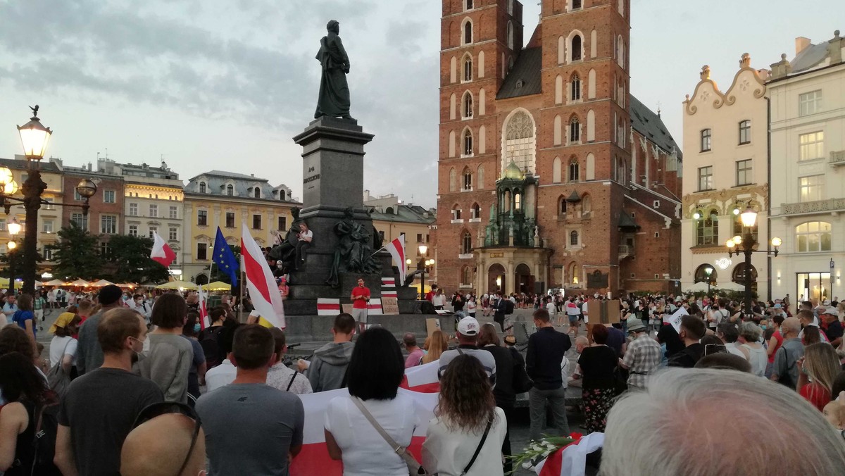 Akcja solidarności z Białorusinami w Krakowie